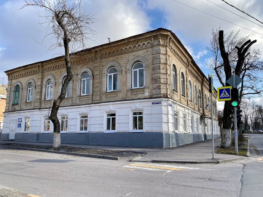 Здание приходского училища