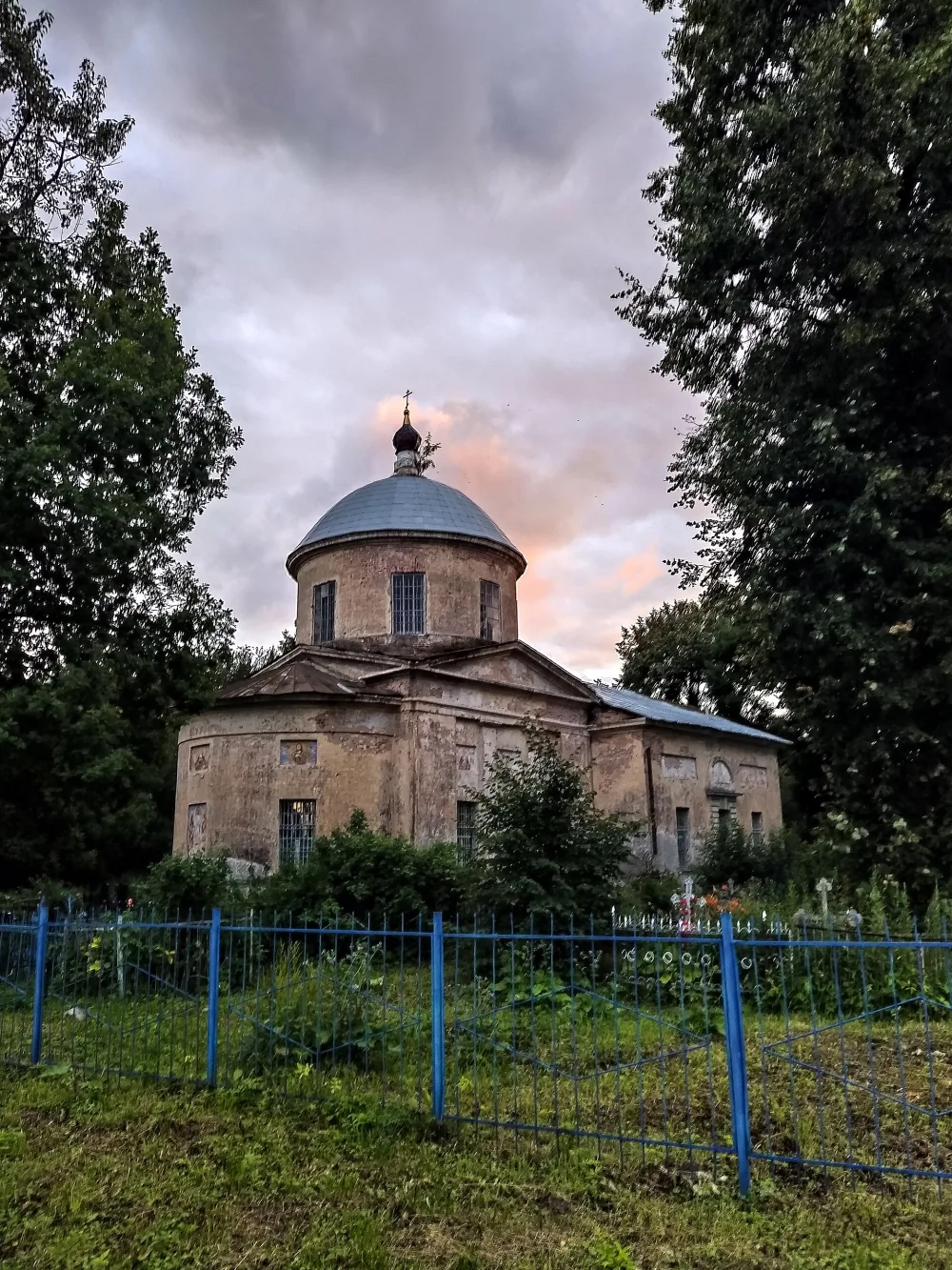Церковь Спасская с интерьером