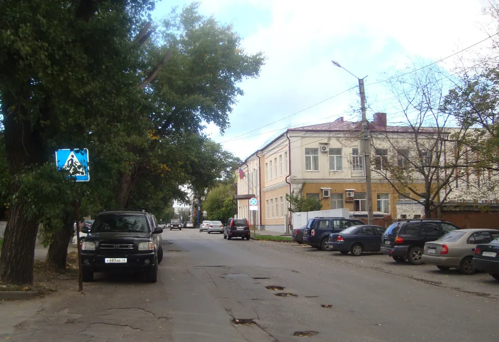 Коммунальная площадь