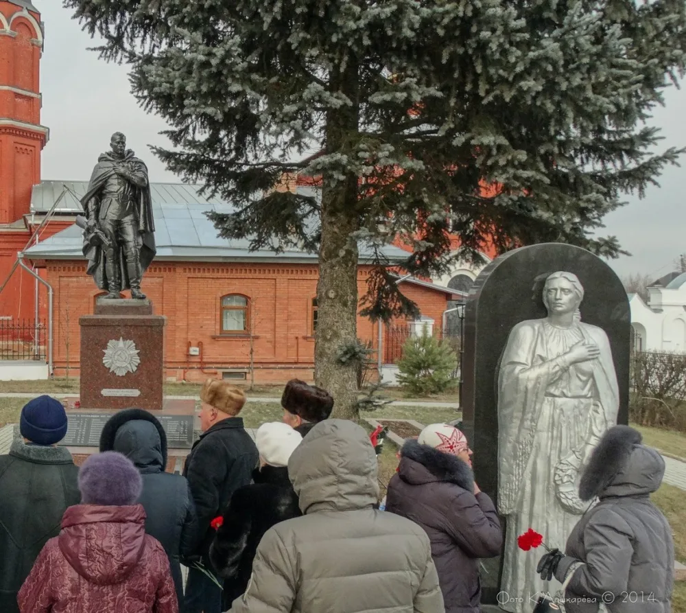 Братская могила советских воинов (Аксиньино)