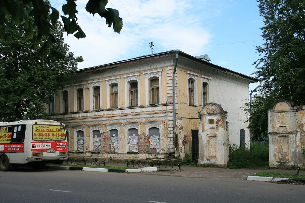 Дом И.А. Шлякова (Ростов)
