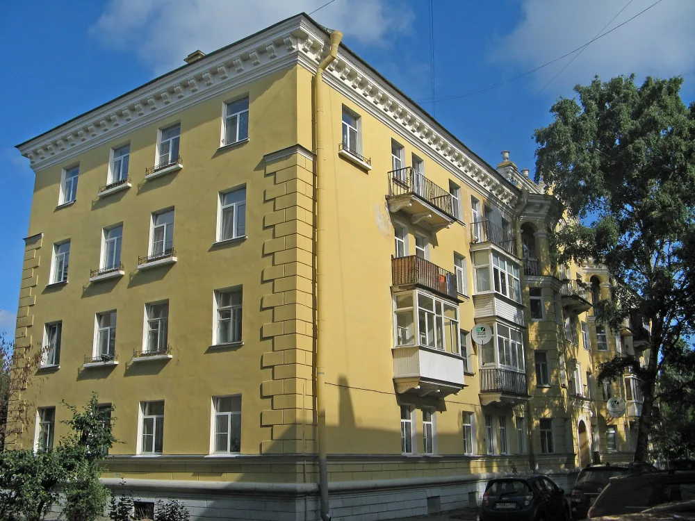 Жилой дом (Кронштадт)