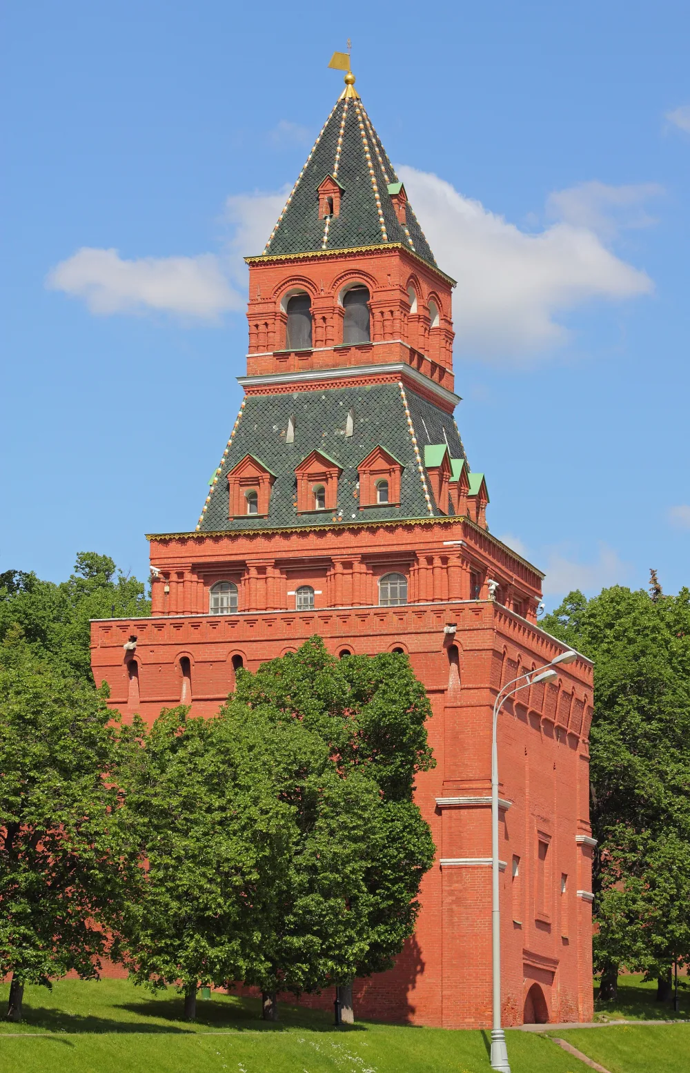 Константино-Еленинская башня