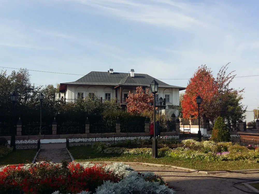 Корпус настоятельский (Тюмень)