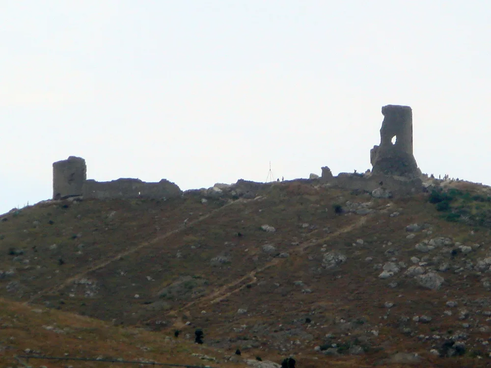 Barbican of Tower 9 of Cembalo fortress