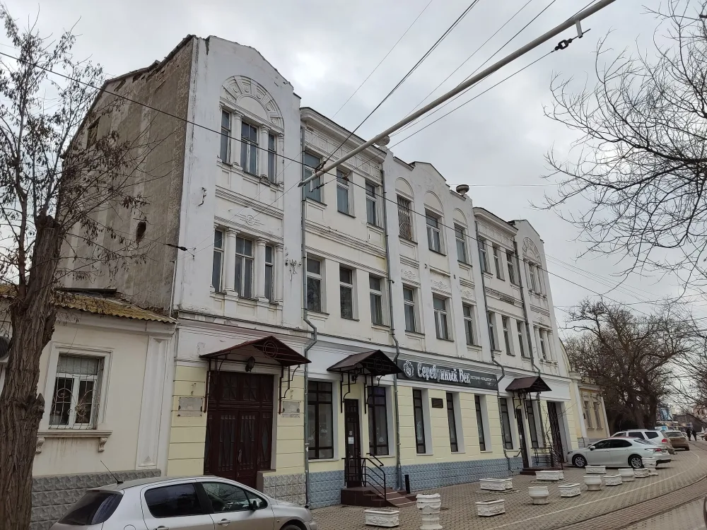 Anny Akhmatovoy Proezd, 21/16