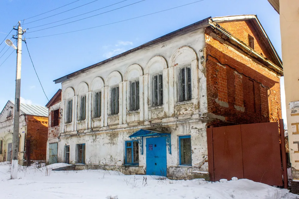 Дом Е. Галкиной — Здание уездного училища (Горбатов)