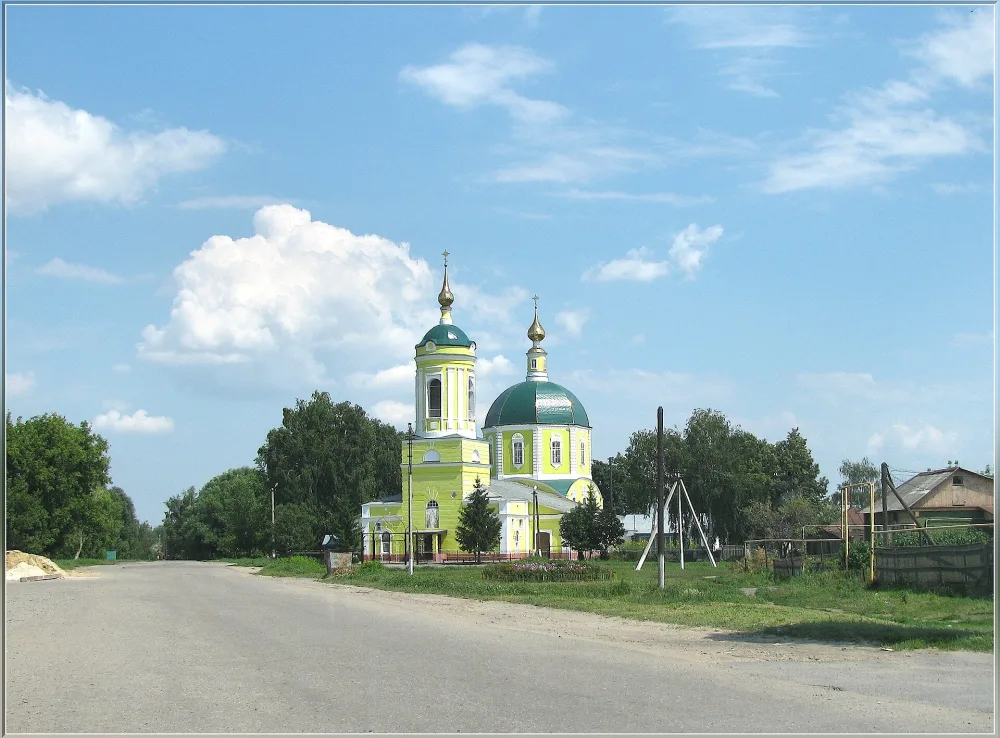 Архангельская церковь с интерьером (Кривополянье)