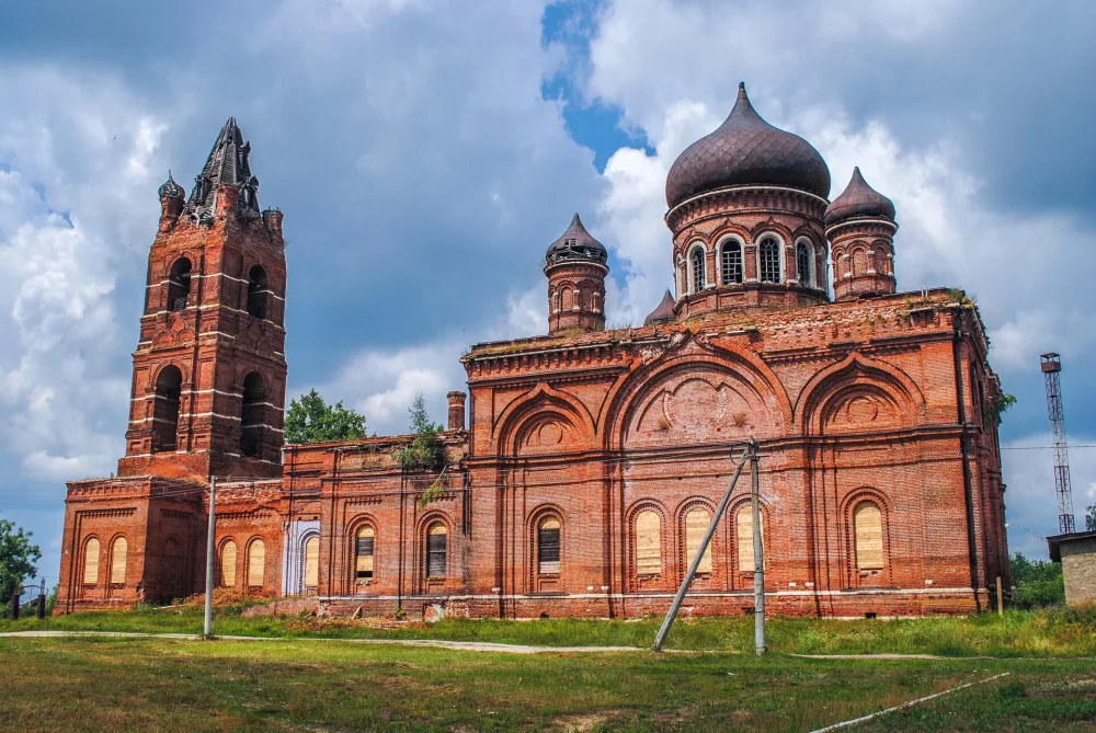 Церковь Святой Троицы (новая) (Саввино)