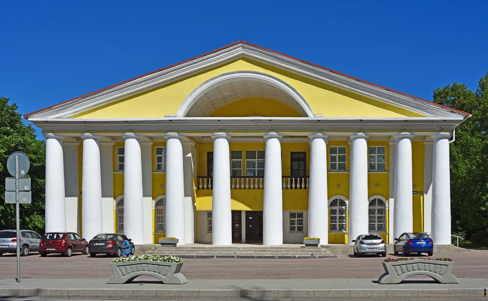 Клуб на 500 мест Я.А. Корнфельда (Светогорск)