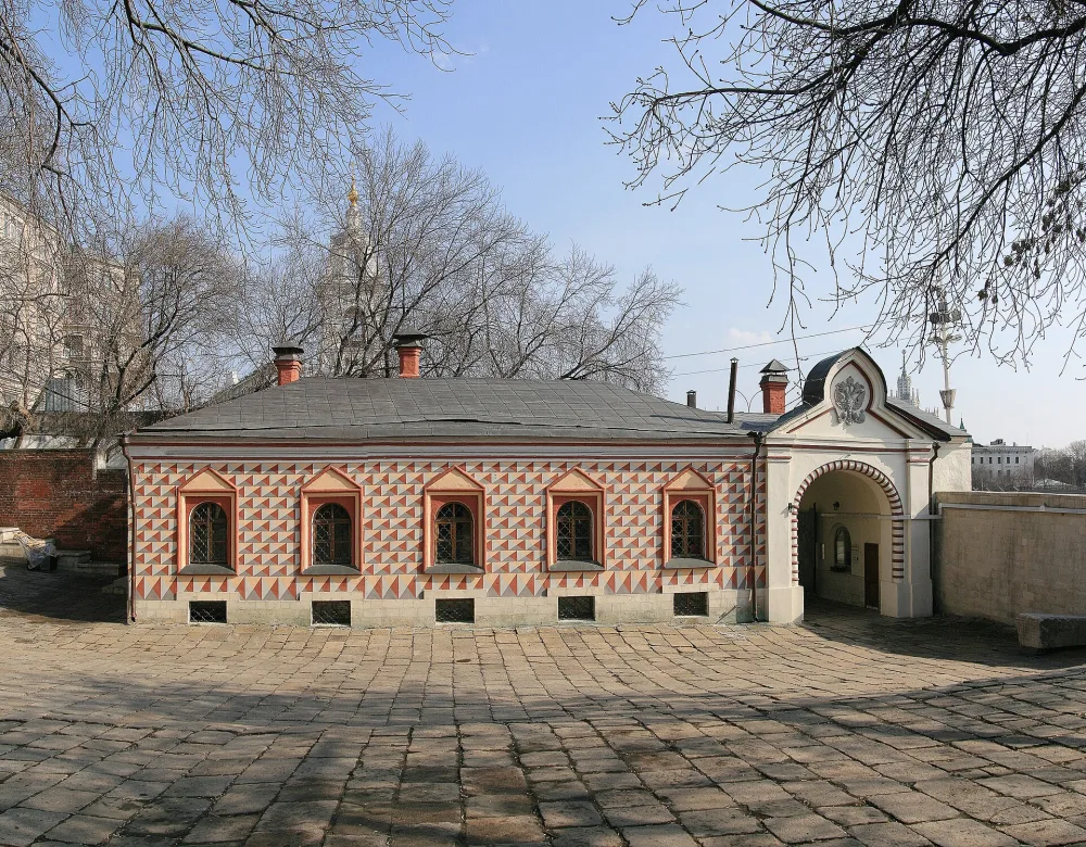 Корпус служб Знаменского монастыря (Тверской)