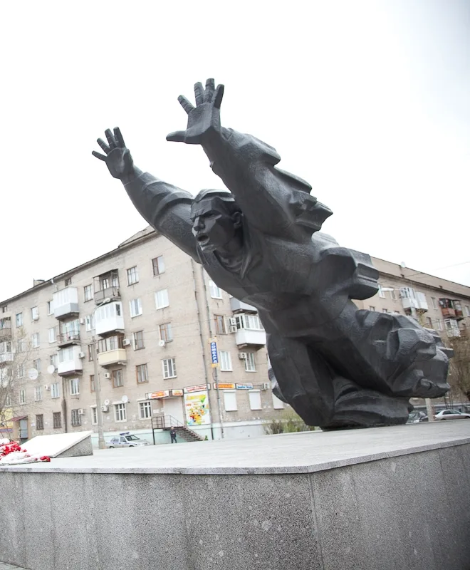Памятник Паникахе