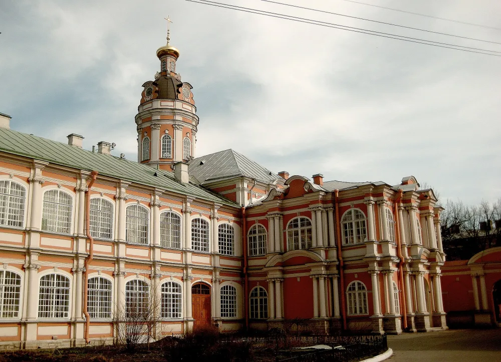 Фёдоровский корпус Александро-Невской лавры