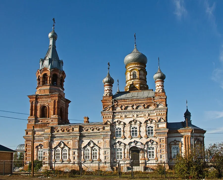 Покровская церковь в Карлинском