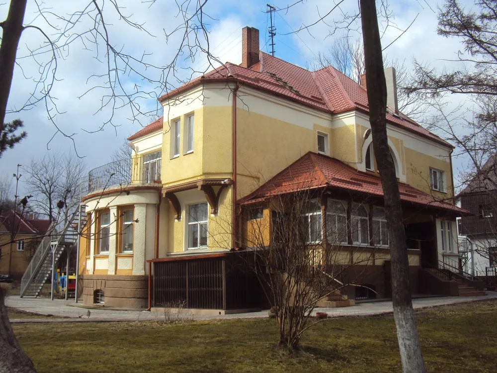 Закавказская улица 19
