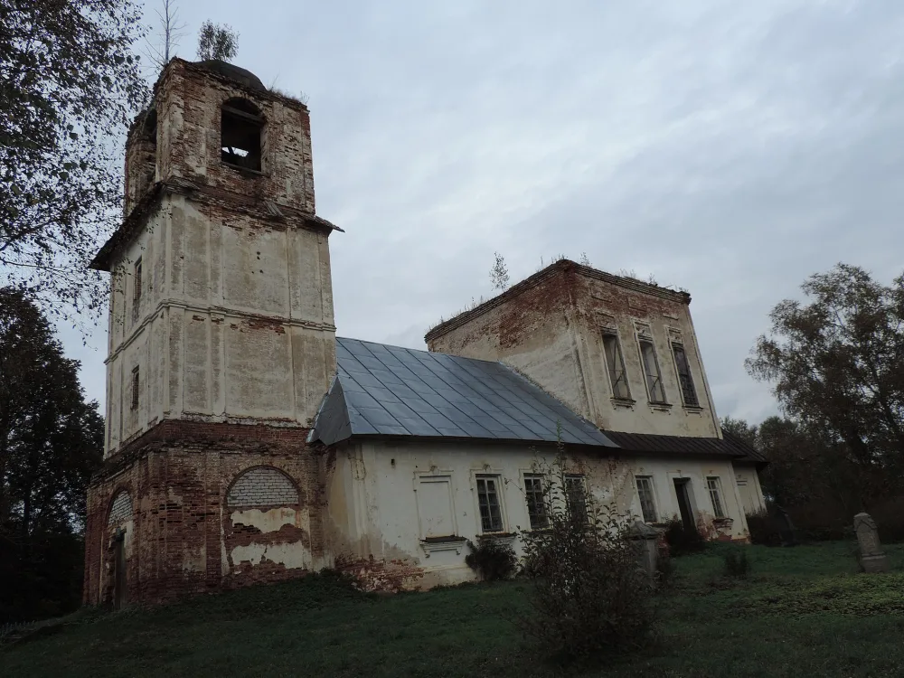 Церковь Воскресения с живописью (Котлован)