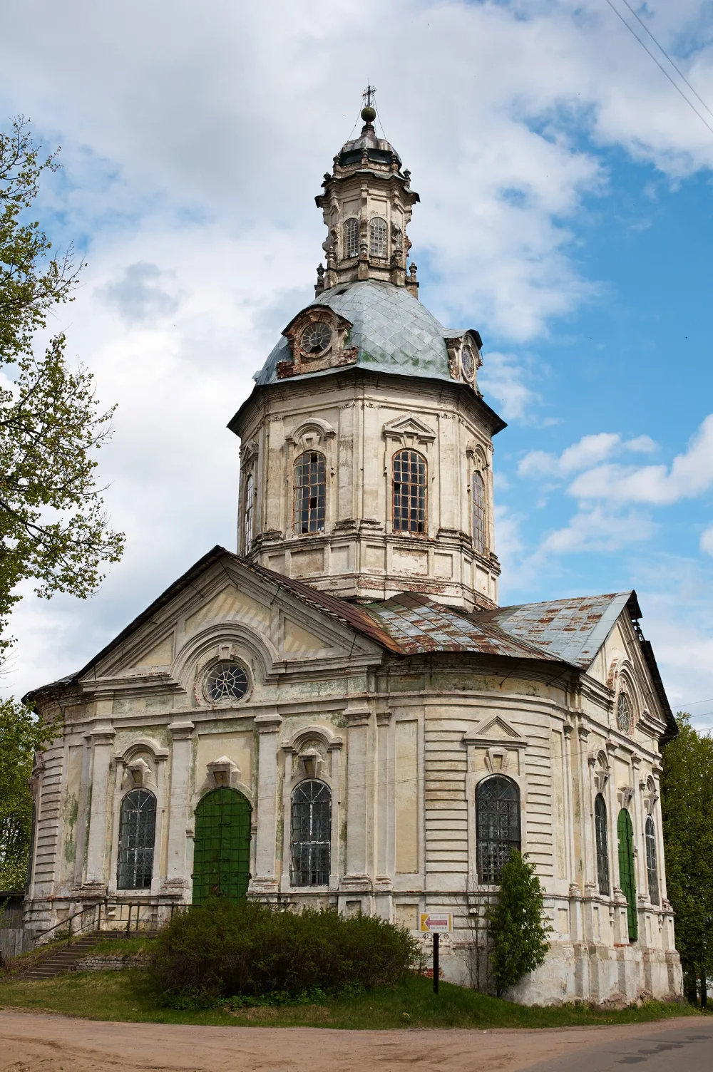 Торопец. Церковь Покрова