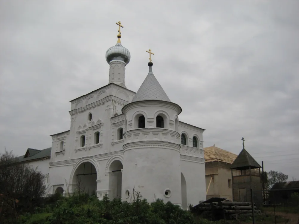 Церковь Покрова Богородицы (надвратная) (Кашин)