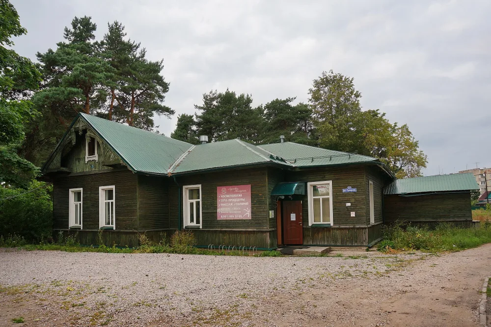 Здание богадельни Благотворительного общества (Новая Ладога)
