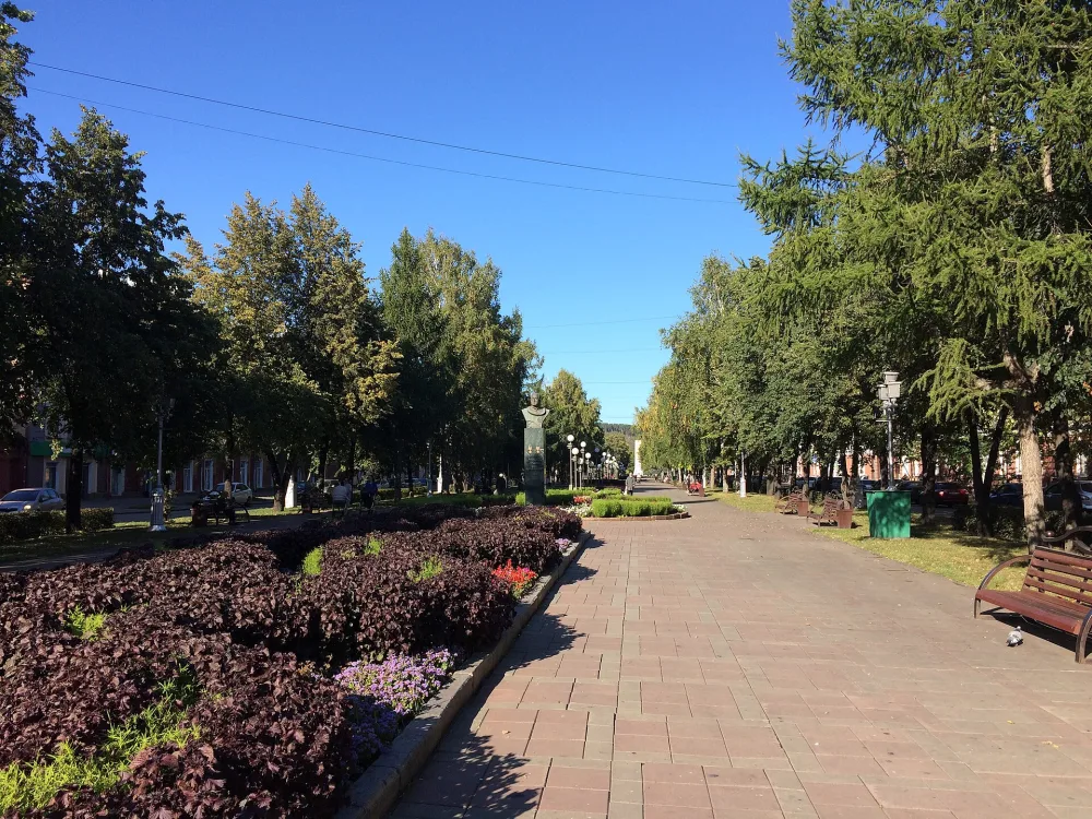 Весенняя улица (Кемерово)