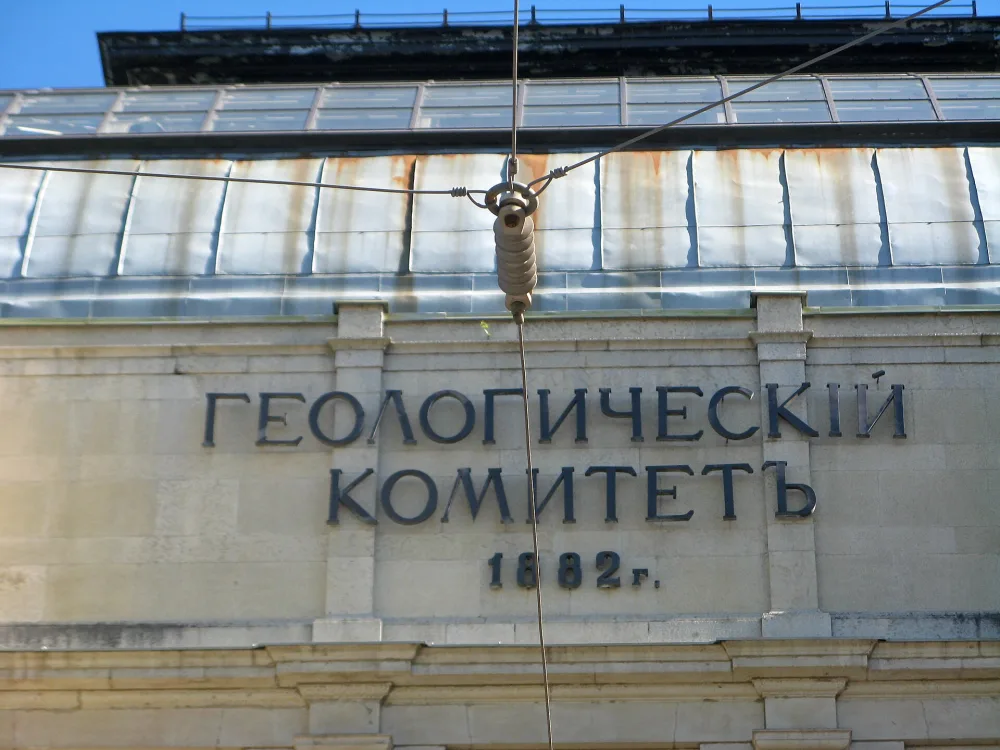 Средний проспект 74