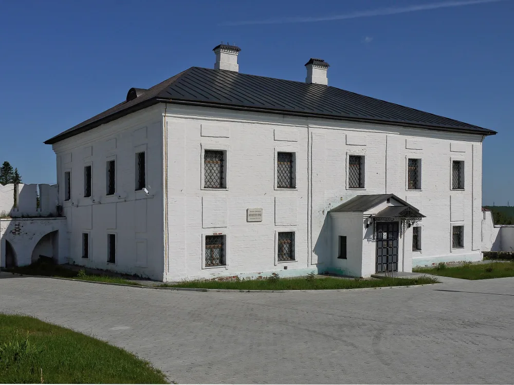 Братский (монашеский) корпус (Тобольск)