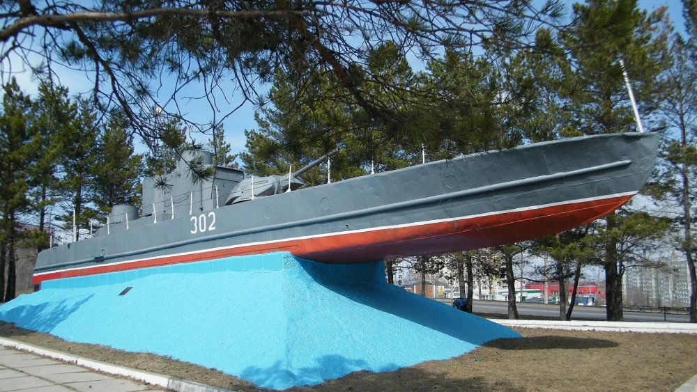 Бронекатер БК-302 проекта 1125, установленный в честь моряков-амурцев (Хабаровск)