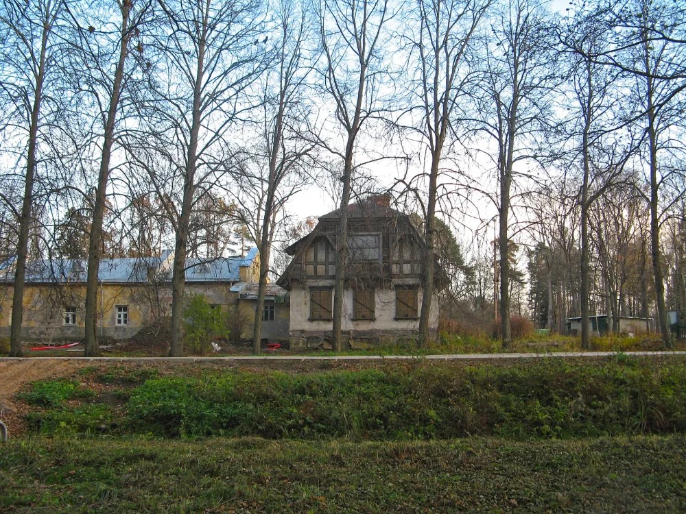 Жилой дом (Ломоносов)