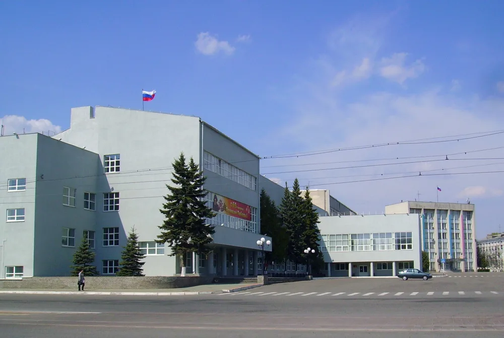 площадь Дзержинского 1