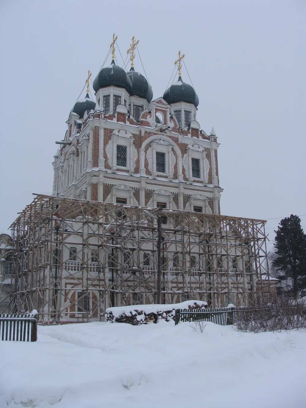 Введенский монастырь (Сольвычегодск)