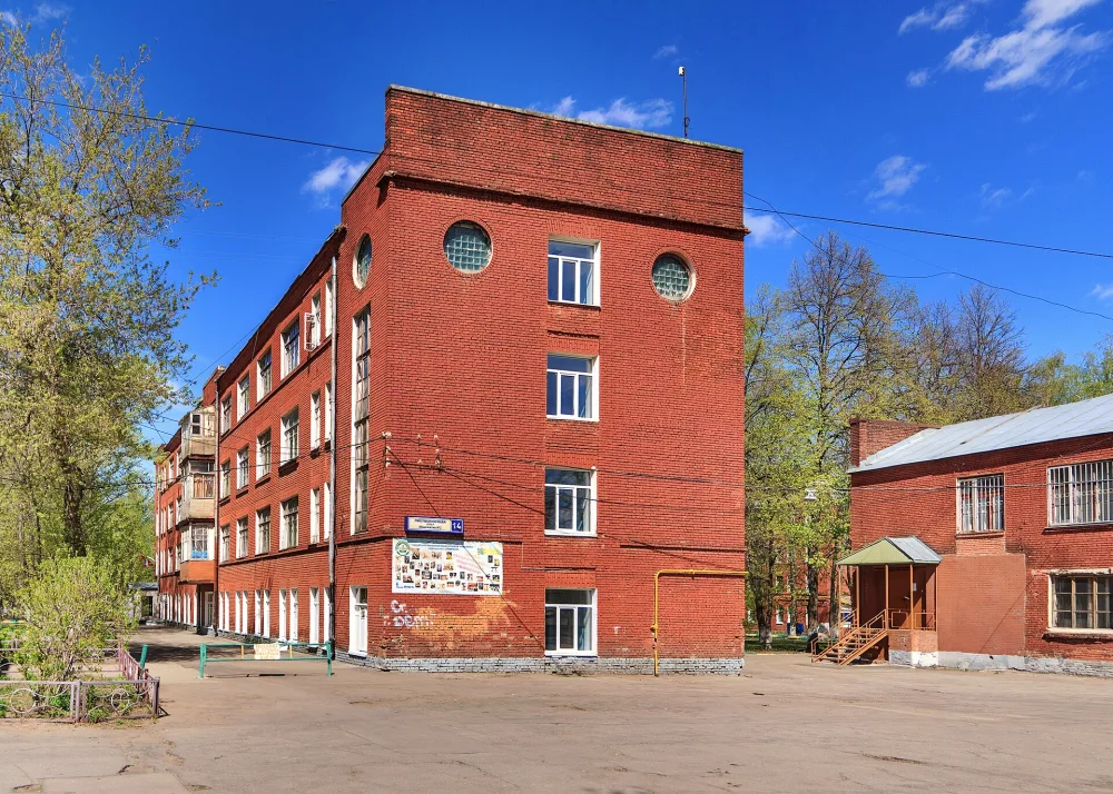 Лиственничная аллея 14