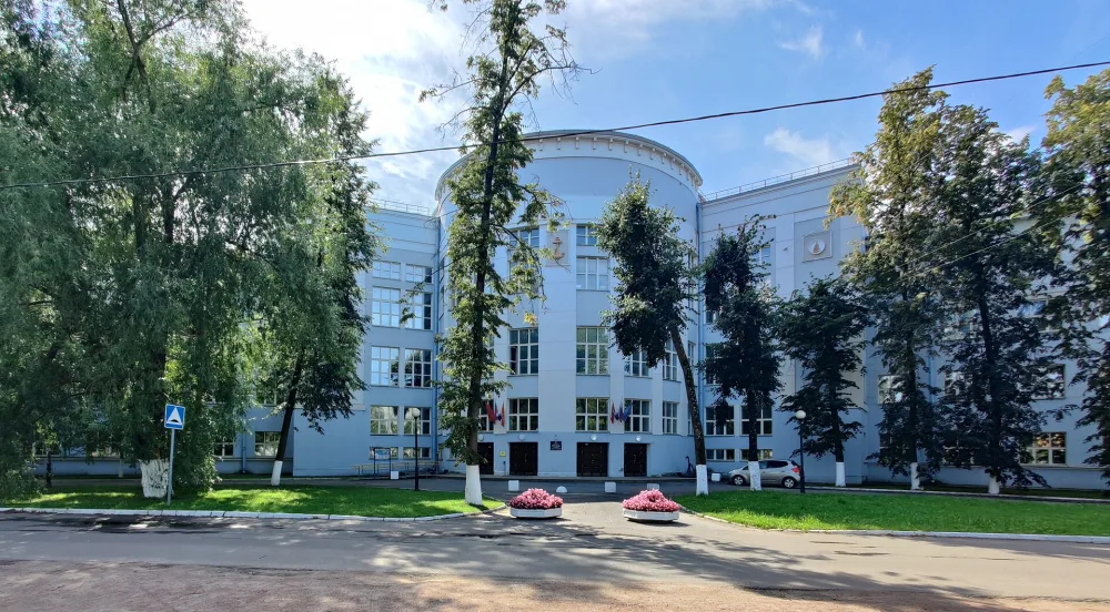 Здание школы