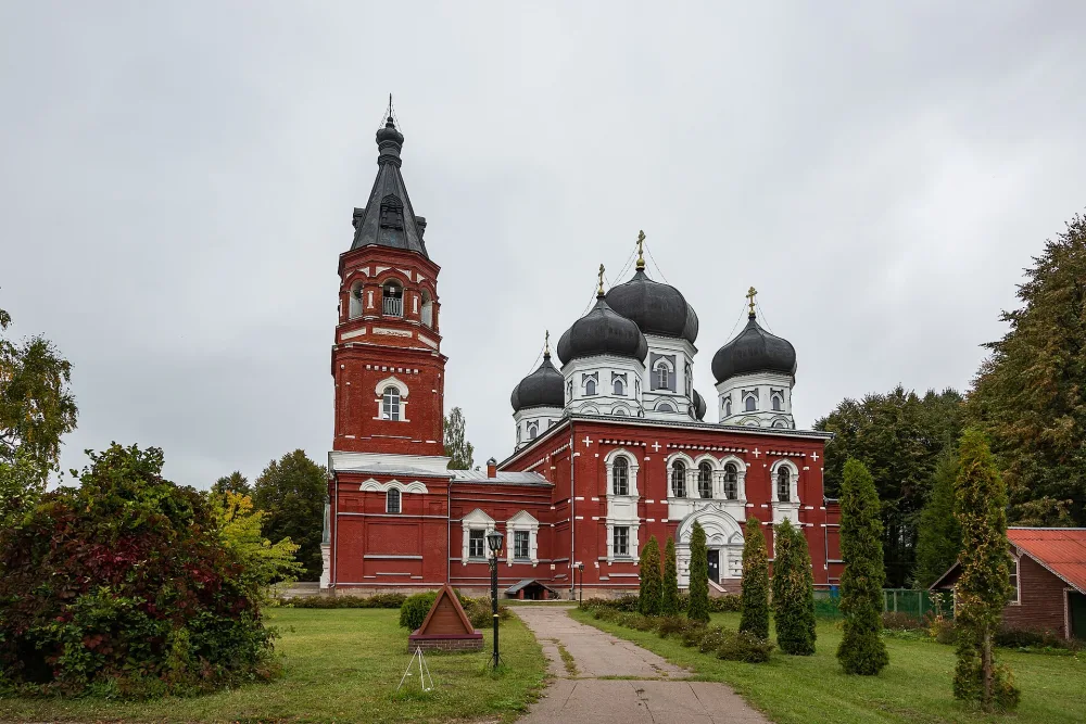 Собор Александра Невского (Маклаково)