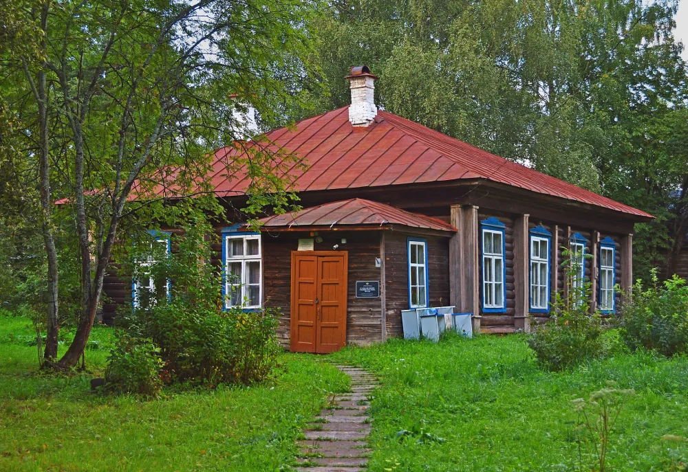 Начальное училище (Щелыково)