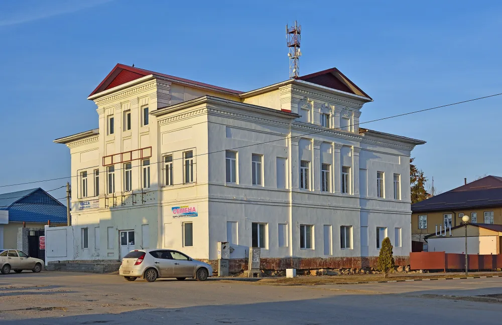 Кирпичный жилой дом (Лебедянь)