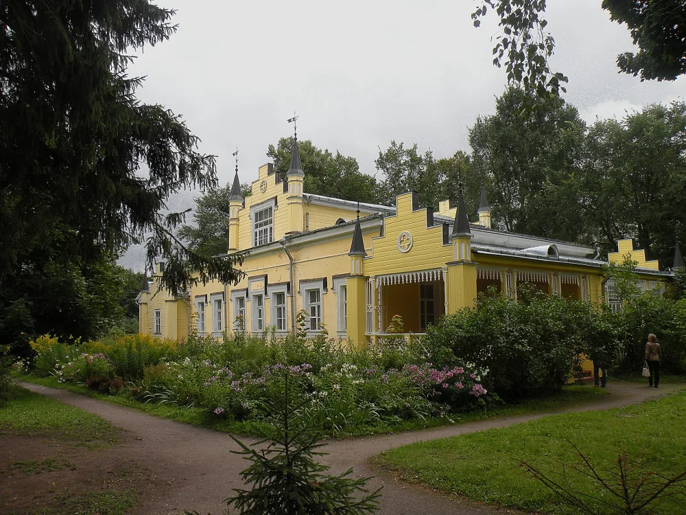 Усадьба, в которой жил в 1875-1898 годах художник Николай Константинович Рерих (Извара)