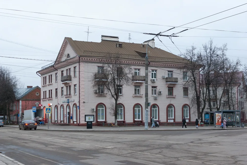 Школьная улица 21