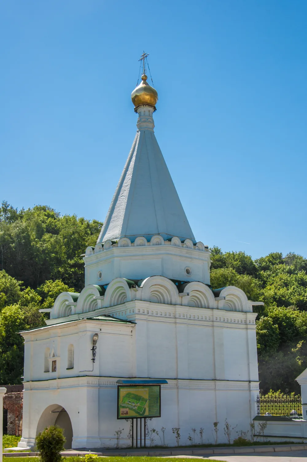 Церковь преподобного Евфимия Суздальского (надвратная) (Нижний Новгород)