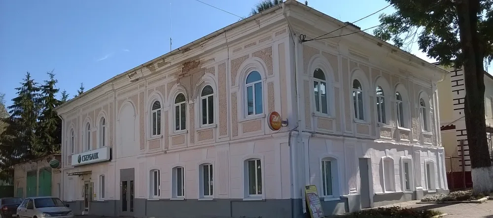 Дом Галкина, жилой, второй половины 19 (сейчас -- здание Сбербанка) (Сухиничи)