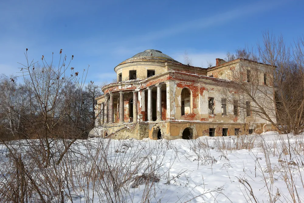 Дворец (Каменка)