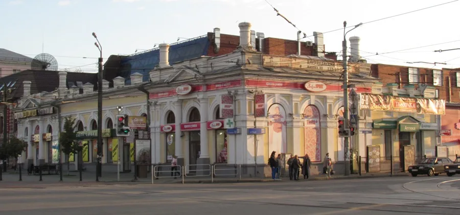 Кировка 80, Здание магазина купца Стахеева