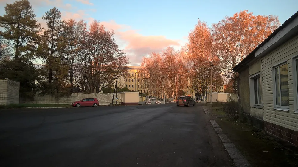 Административно-больничный корпус с пандусом (Выборг)