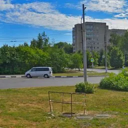 Площадь Адмирала Лазарева