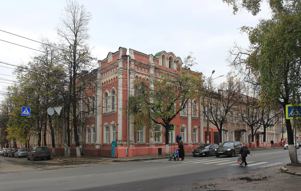 Здание Александровской женской богадельни с родовспомогательным отделением