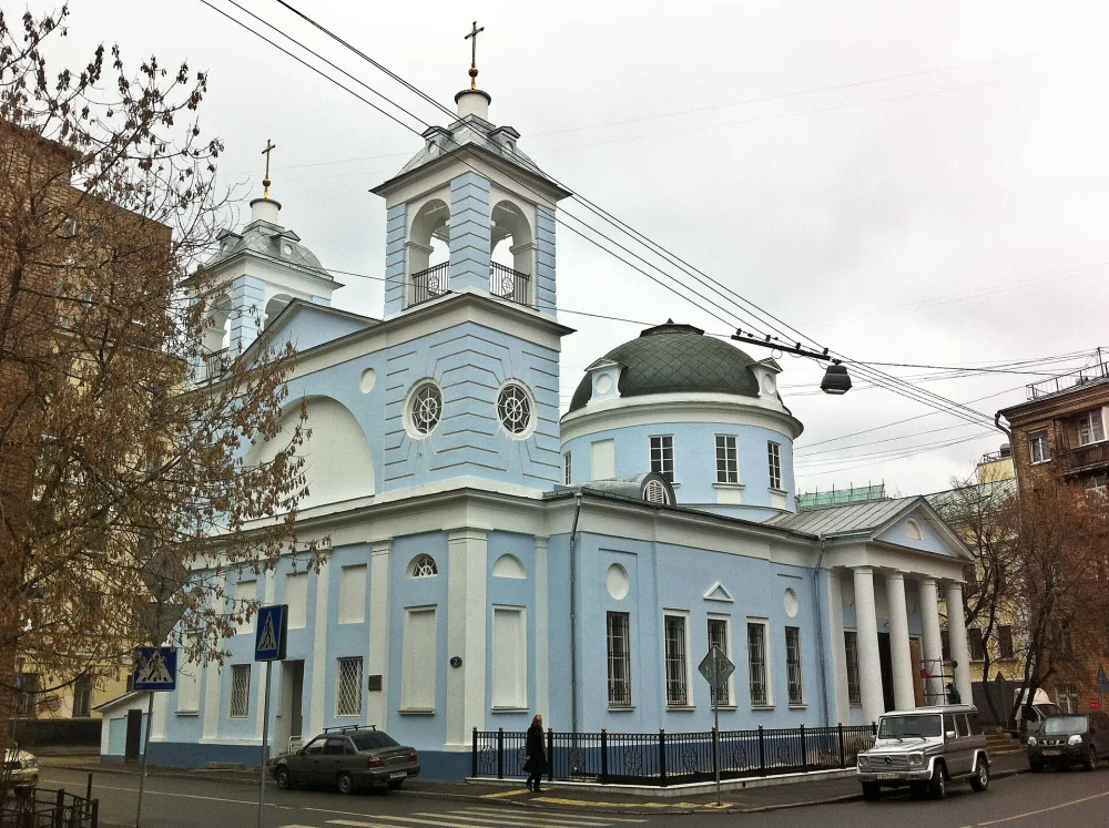 Храм Успения Пресвятой Богородицы на Могильцах