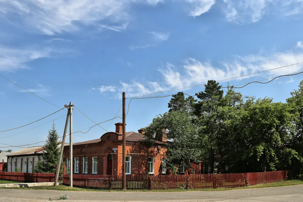 Жилой дом офицеров (Тюкалинск)