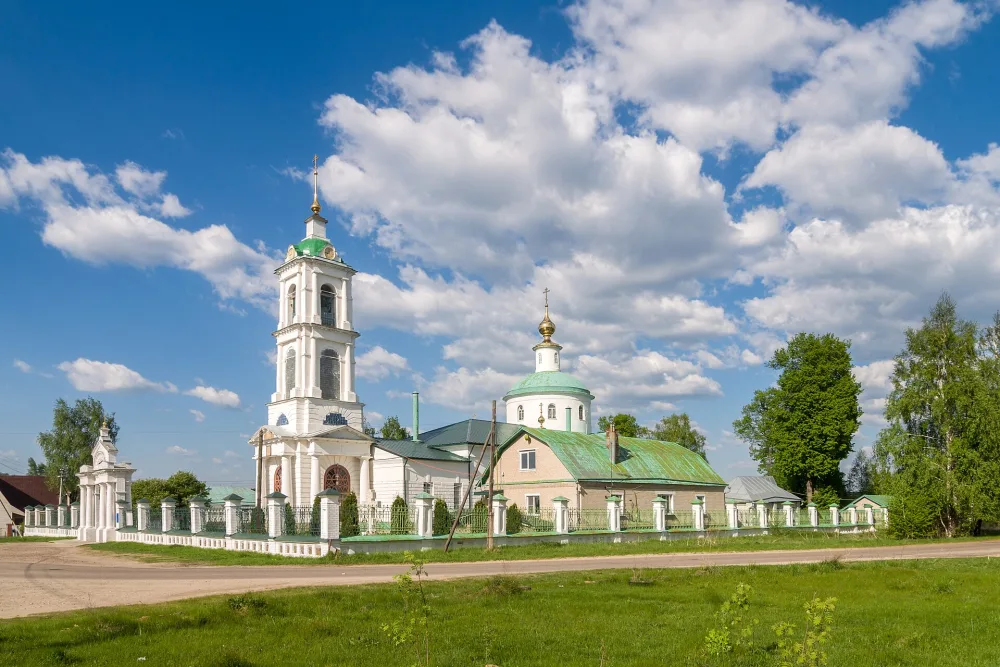 Церковь Рождества Пресвятой Богородицы в Саурово