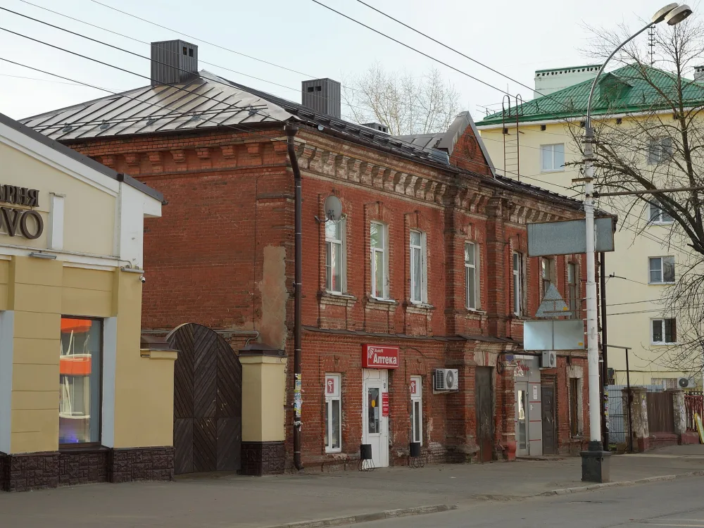 Жилой двухэтажный дом
