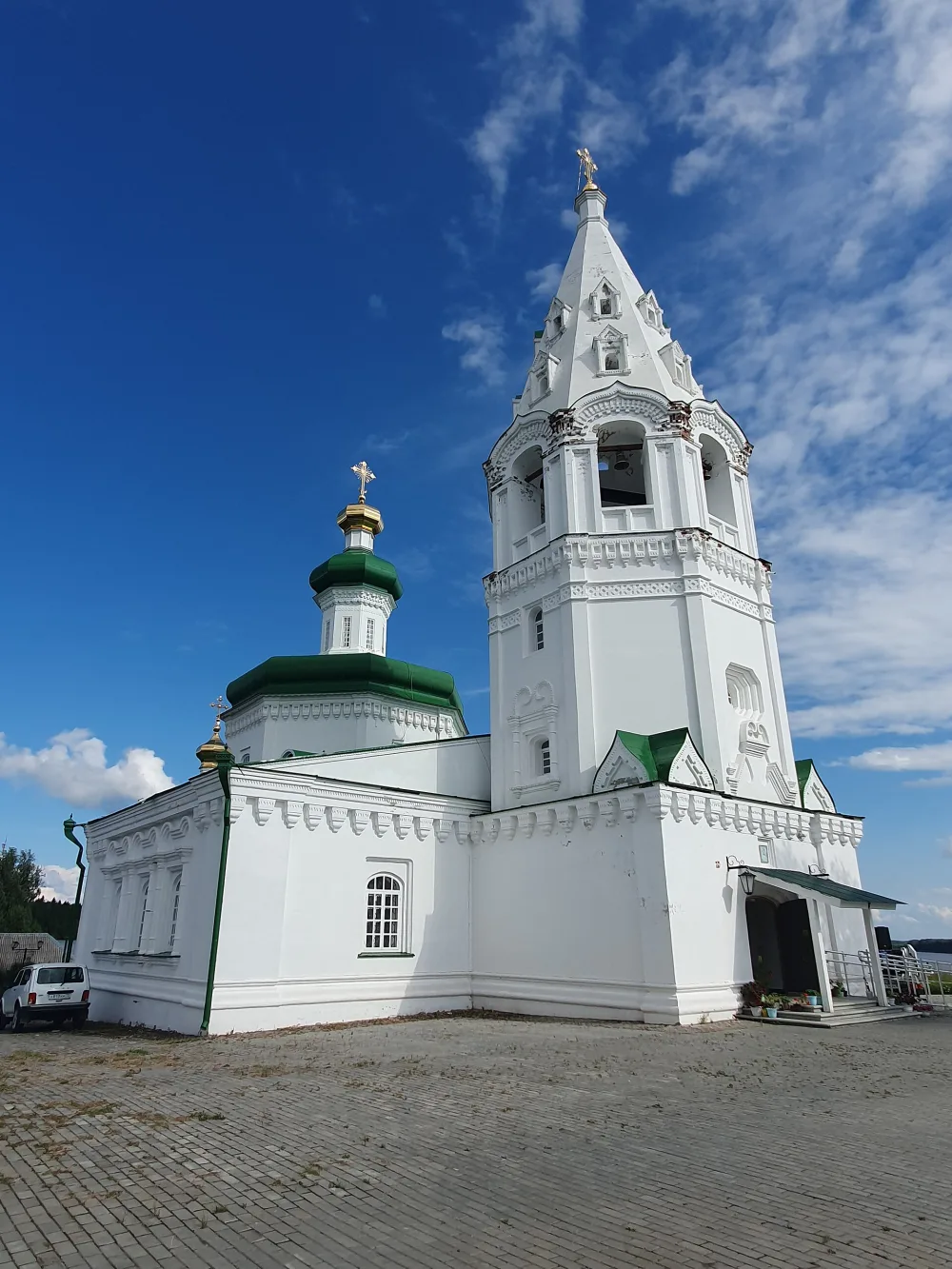 Троицкая церковь Кондинского монастыря (Октябрьское)