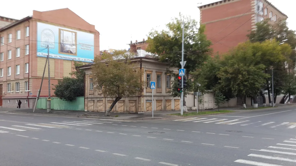 Тюмень улица Хорякова 18